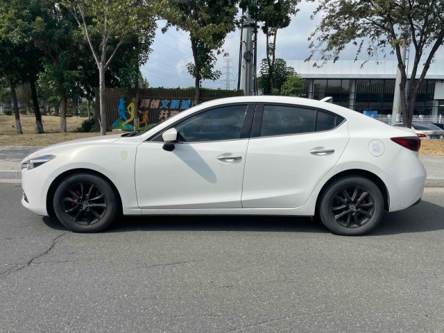 2017 Mazda 3 Axela 1.5L Automatic Premium | 68500 KM | Used Sedan For Export