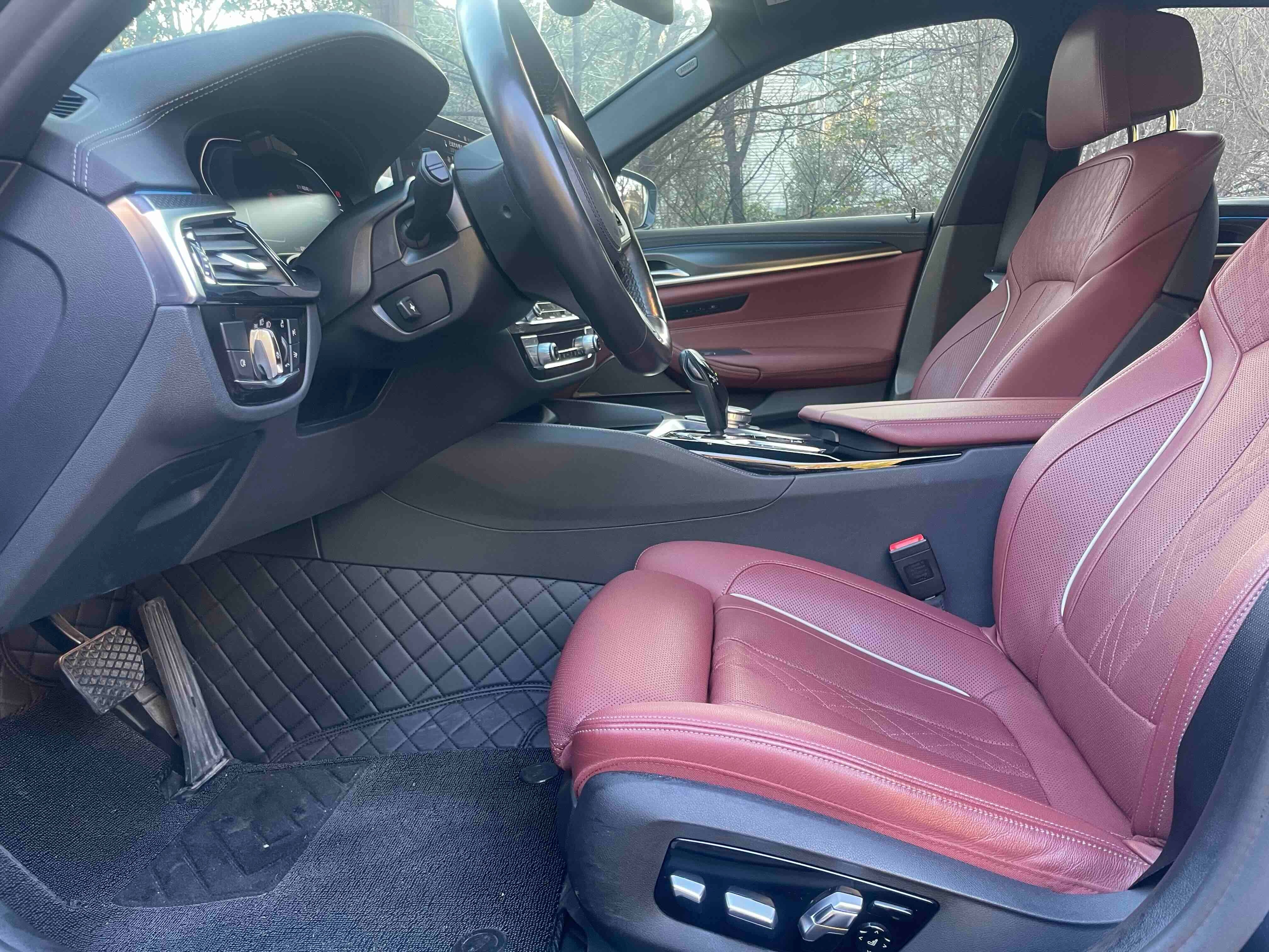 2022 BMW 5 Series 535Le M Sport Facelift | Plug-in Hybrid 48000KM Used Car For Export