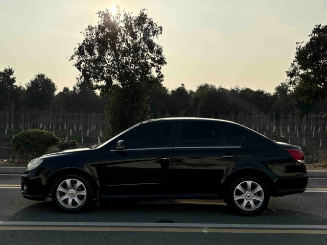 2011 Volkswagen Lavida 1.6L Auto Comfort | 150000KM Black/Beige Used Sedan For Export