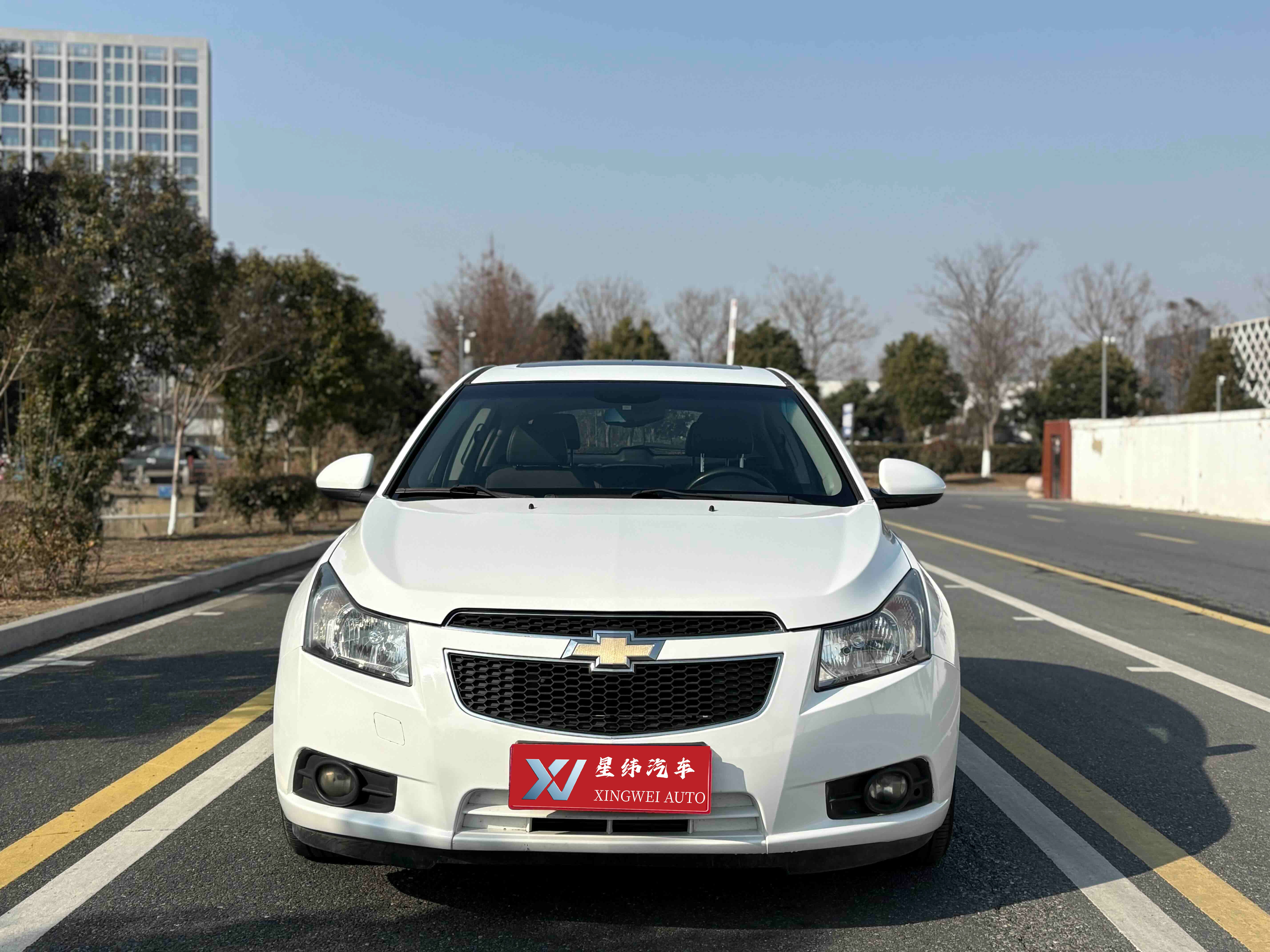 2013 Chevrolet Cruze Hatchback 1.6T AT | 112000KM White Used Car For Export