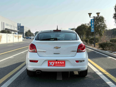 2013 Chevrolet Cruze Hatchback 1.6T AT | 112000KM White Used Car For Export
