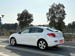 2013 Chevrolet Cruze Hatchback 1.6T AT | 112000KM White Used Car For Export