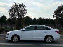 2015 Buick Excelle 15N Auto Luxury | 146000KM White/Black Used Sedan For Export