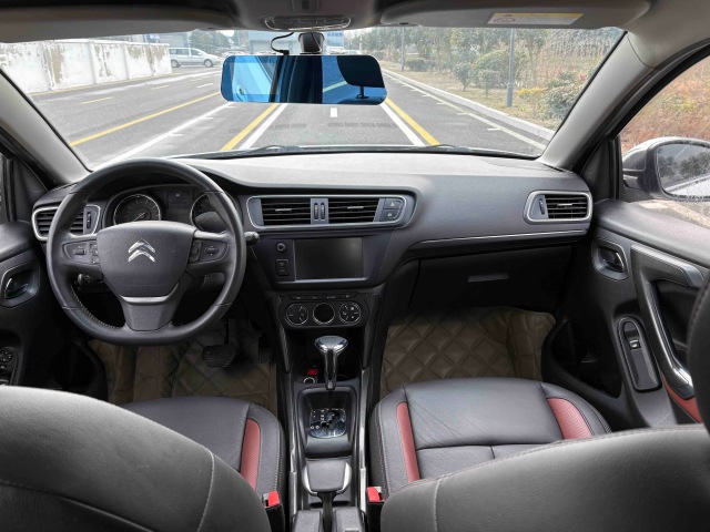2015 Citroen C3-XR 1.6THP Auto Flagship | 155000KM White/Black Used SUV For Export
