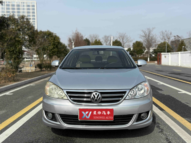 2011 Volkswagen Lavida 1.4TSI DSG | 108000KM Silver Used Sedan For Export