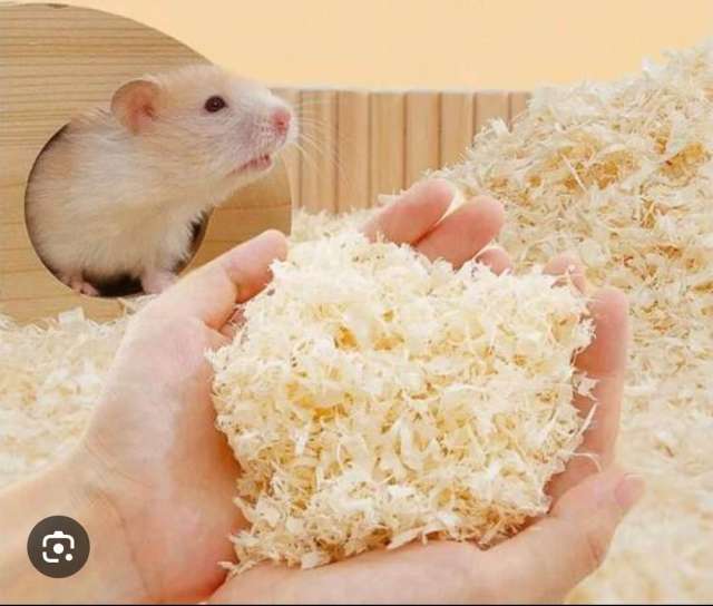 Pine Wood Shaving Small Animal Bedding, Horse Bedding.
