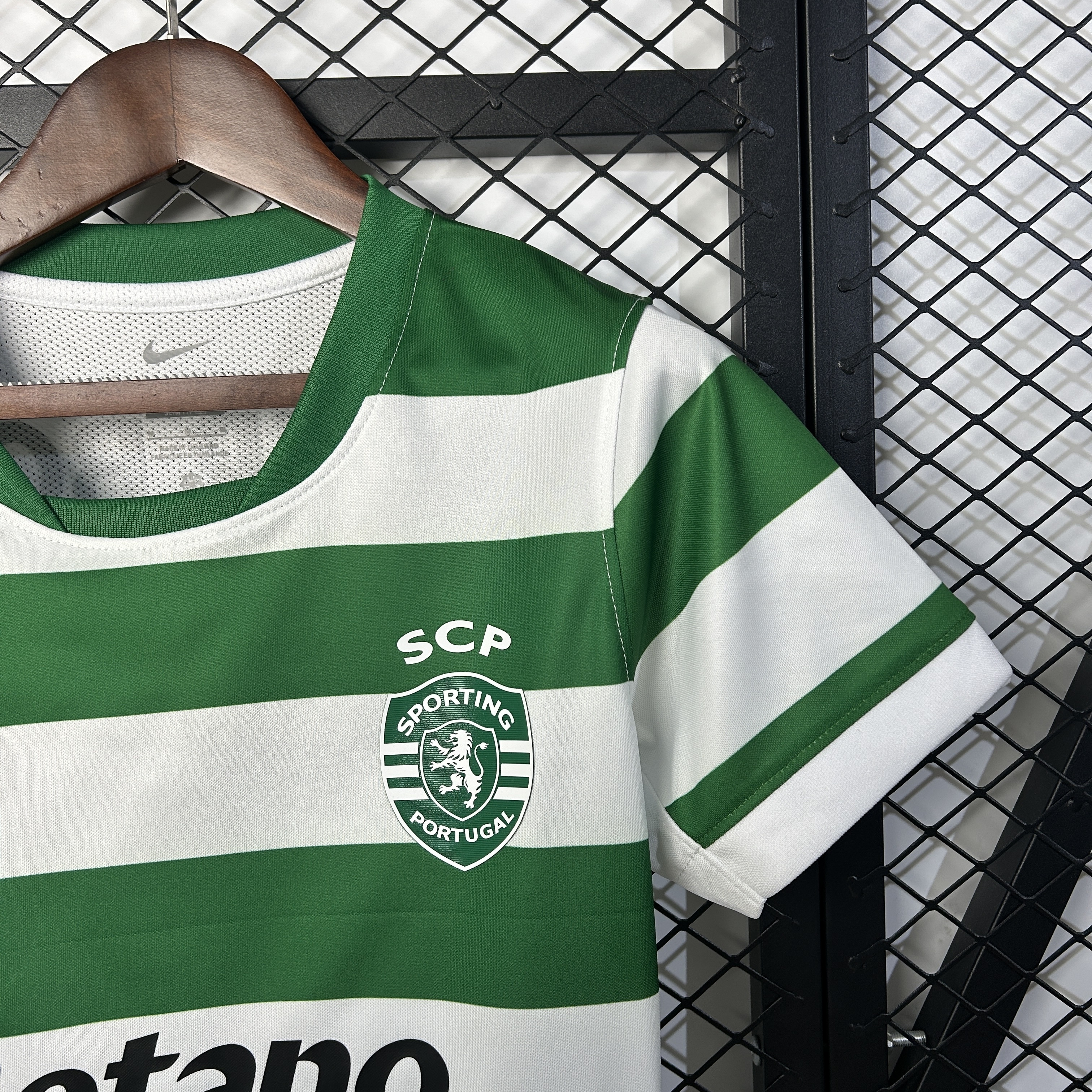 2025/26 Sporting CP Home Woman Jersey