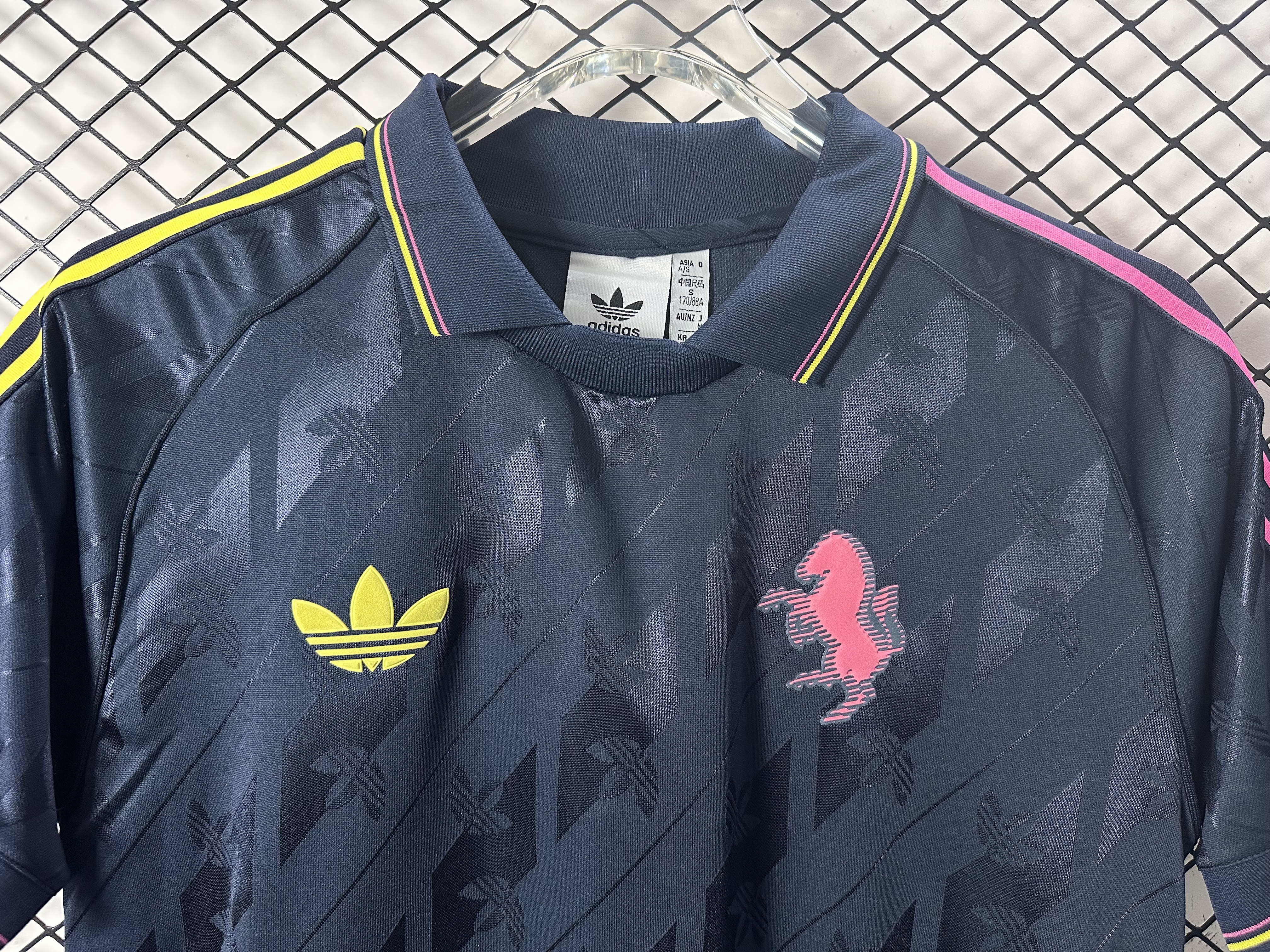 2024/25 Juventus Retro Special Edition