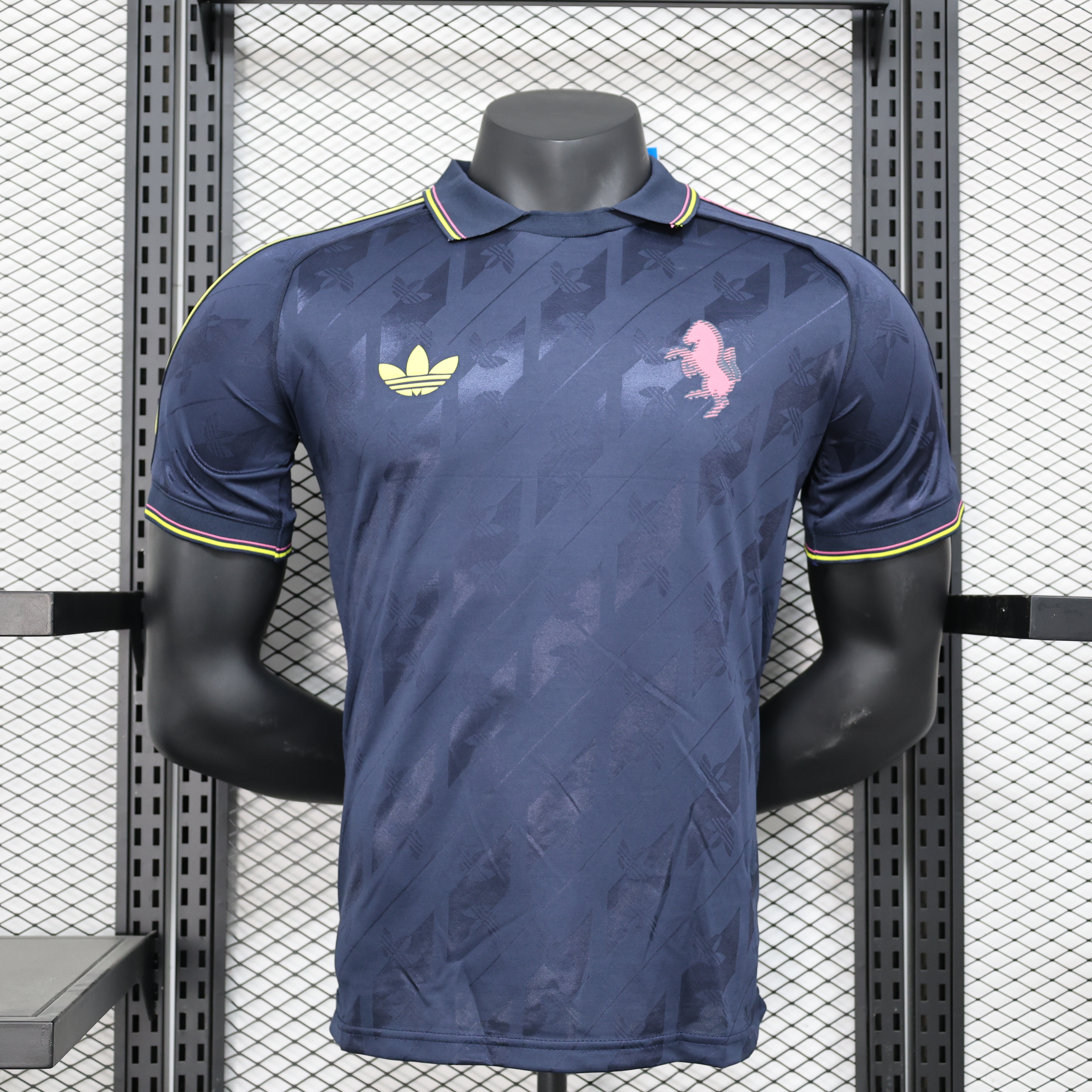 2024/25 Juventus Retro Player Special Edition Jersey