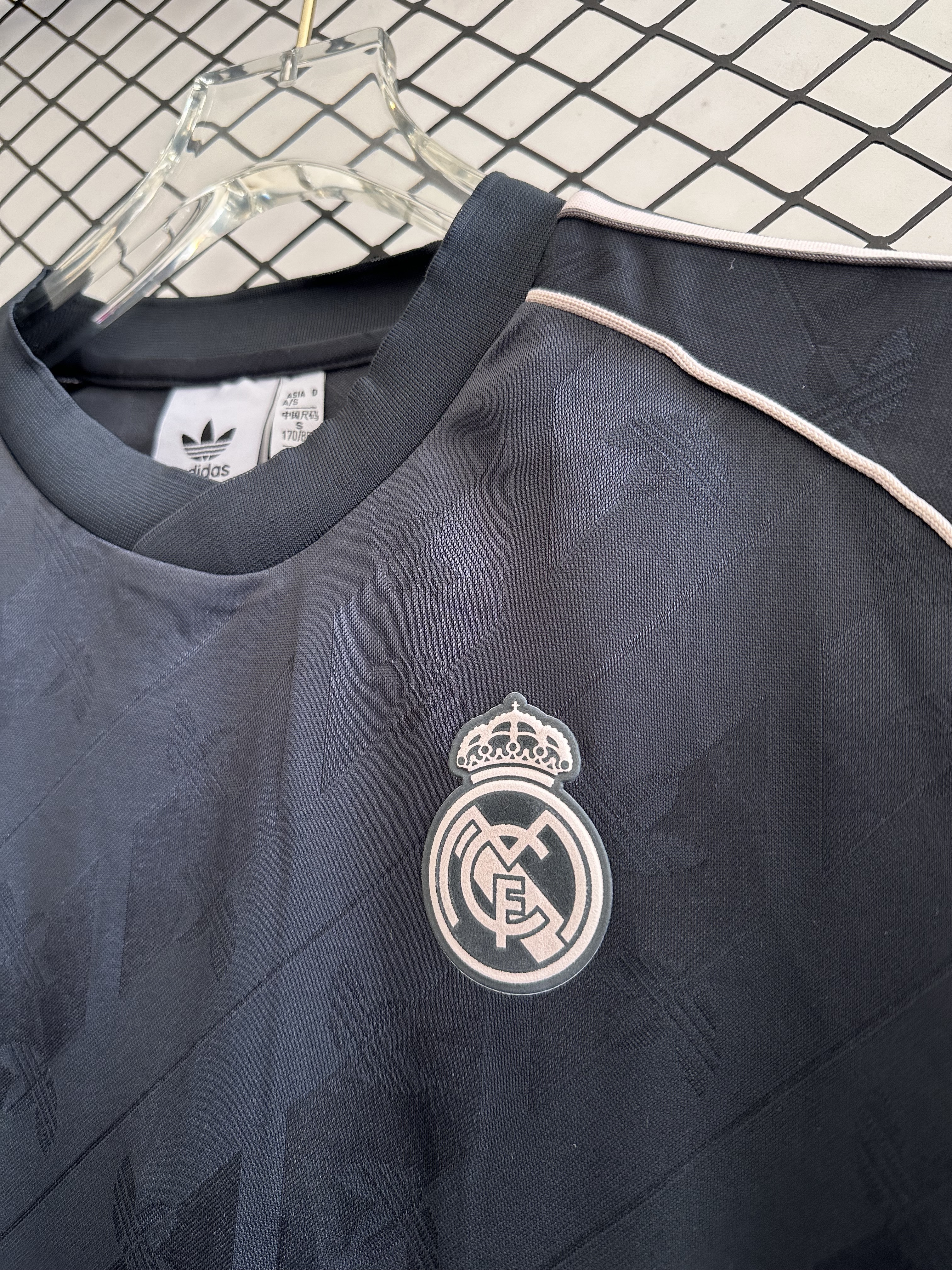 2024/25 Real Madrid Retro Long Sleeve Special Edition