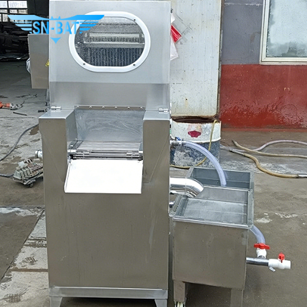 Máy bơm nước muối
