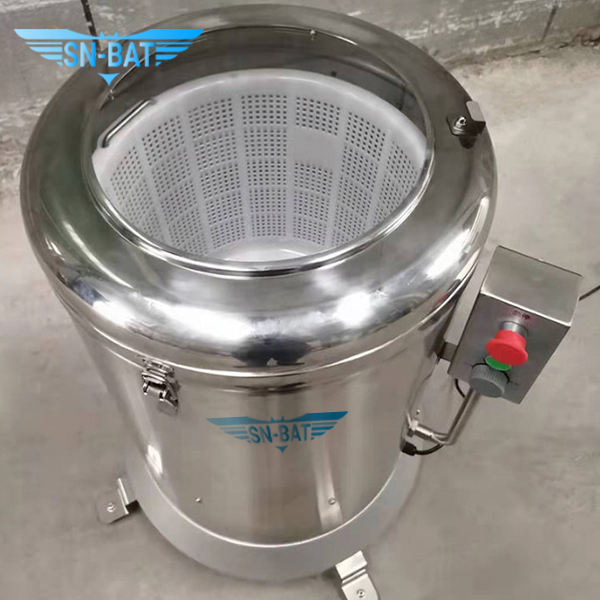 Dehydrator