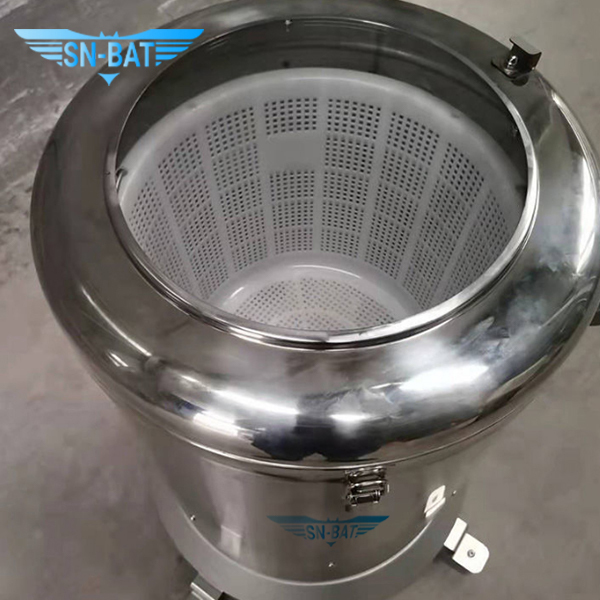 Dehydrator