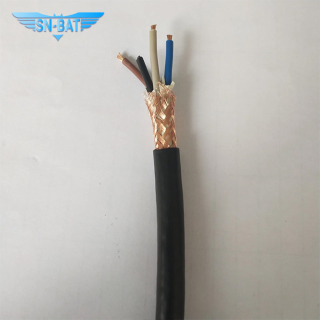 Geschirmte Drähte / Kabel
