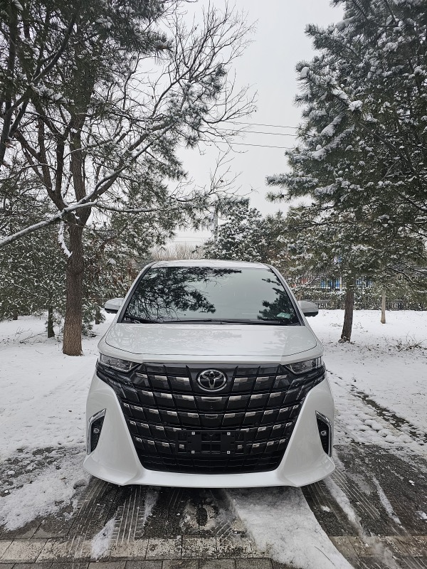 Toyota Alphard 4th Generation Luxury MPV