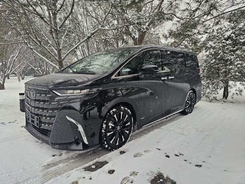 Toyota Alphard 4th Generation Luxury MPV