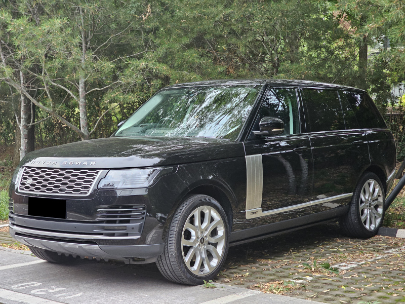 Land Rover Range Rover Luxury Extended SUV