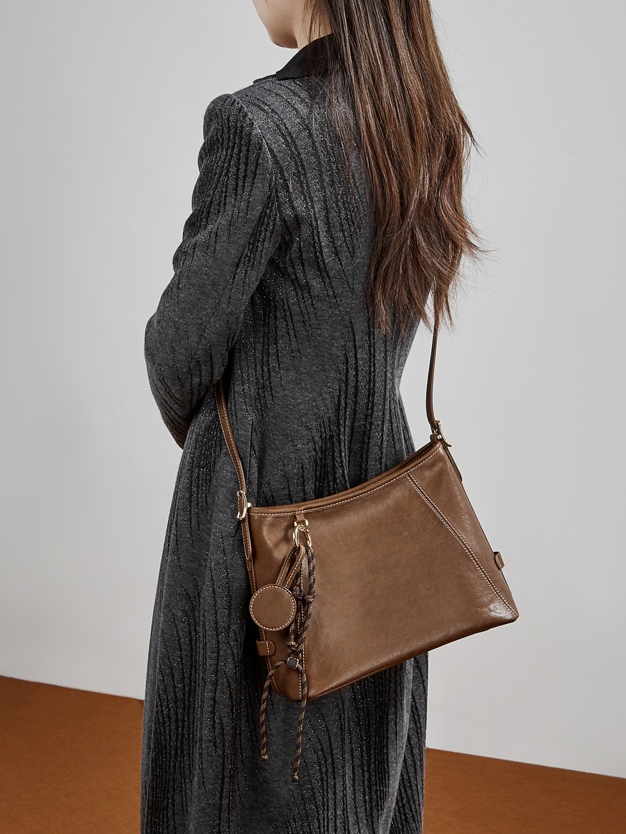 Wholesale Versatile Leather Hobo Bag Manufacturer | Custom Shoulder Crossbody Commuting Tote | Louis Bags