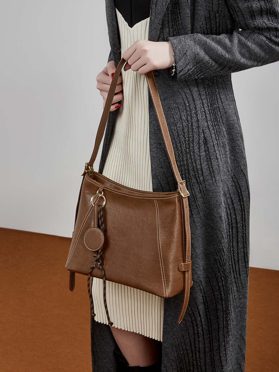 Wholesale Versatile Leather Hobo Bag Manufacturer | Custom Shoulder Crossbody Commuting Tote | Louis Bags