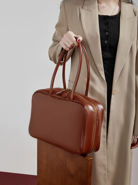 Wholesale Large Capacity Bowling Bag Manufacturer | Custom Fashion Boston Bag for Women | Louis Bags