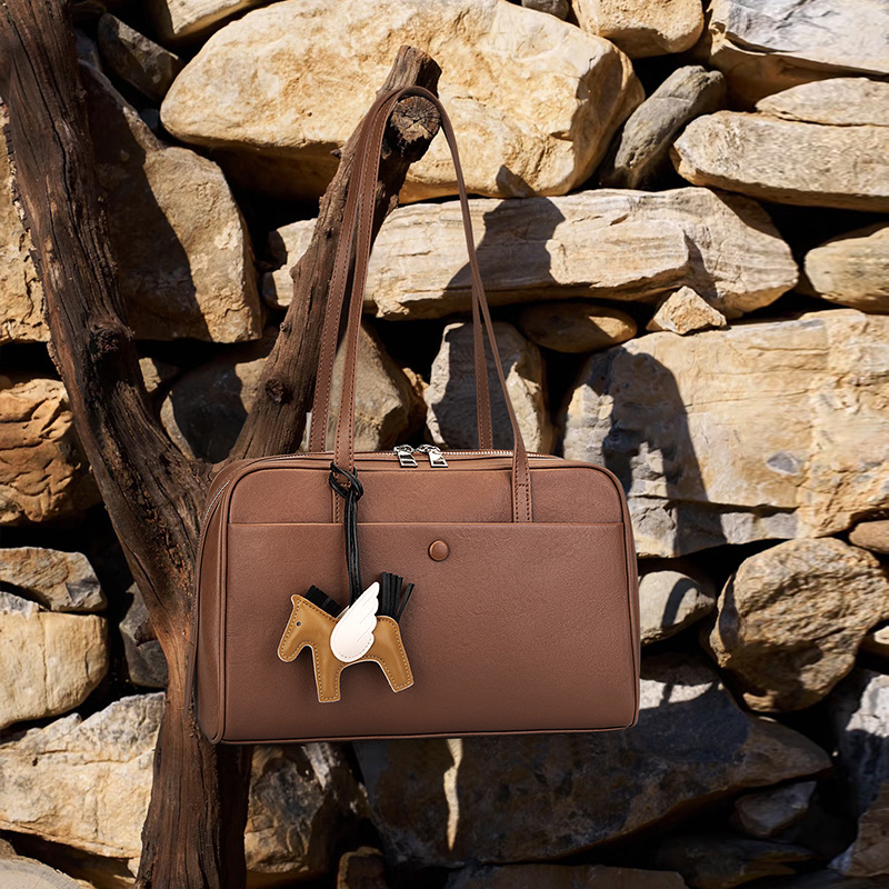 Wholesale Genuine Leather Pillow Bag Manufacturer | Custom Top Layer Cowhide Boston Bag for Women | Louis Bags