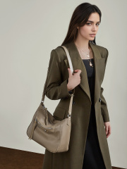 Wholesale Korean Version Large Capacity Shoulder Bag Manufacturer | Custom Versatile Underarm Crossbody Bag | Louis Bags