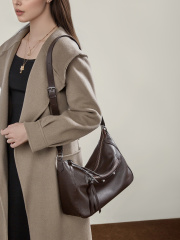 Wholesale Korean Version Large Capacity Shoulder Bag Manufacturer | Custom Versatile Underarm Crossbody Bag | Louis Bags