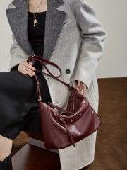 Wholesale Korean Version Large Capacity Shoulder Bag Manufacturer | Custom Versatile Underarm Crossbody Bag | Louis Bags