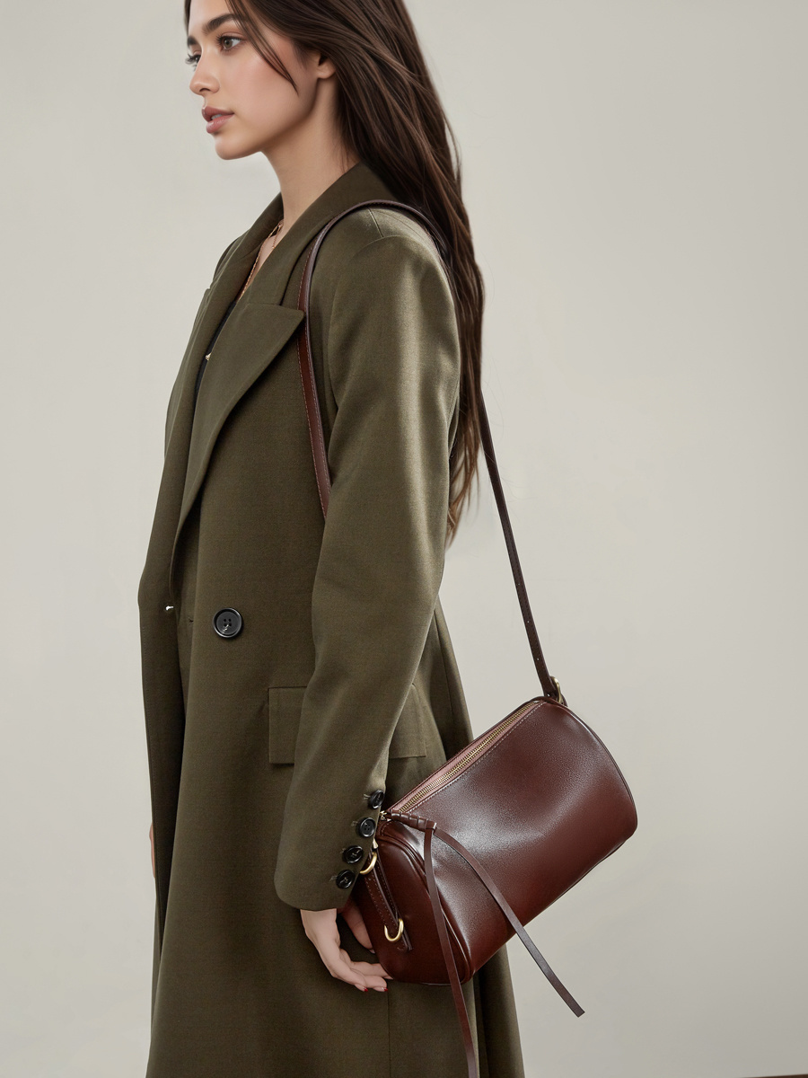 Women's Vegetable Tanned Genuine Leather Pillow Bag 2026, Large Capacity Tote Shoulder Crossbody Handbag Spring Summer New Arrival