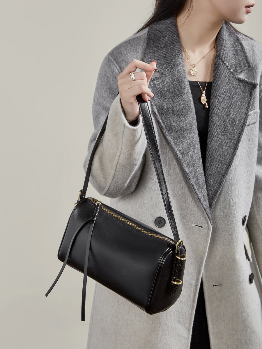 Women's Vegetable Tanned Genuine Leather Pillow Bag 2026, Large Capacity Tote Shoulder Crossbody Handbag Spring Summer New Arrival