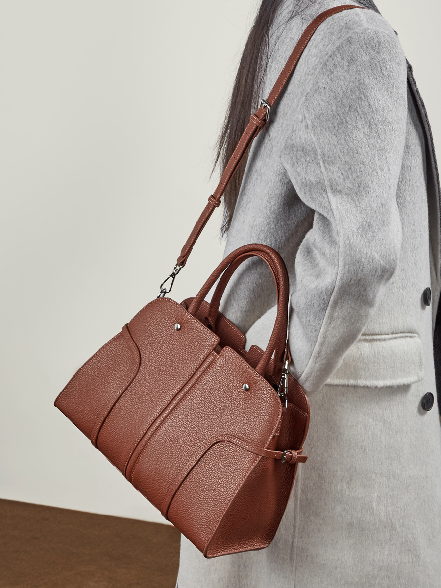 Wholesale New Leather Large Capacity Crossbody Bag Manufacturer | Custom Women's Shell Handbag | Louis Bags