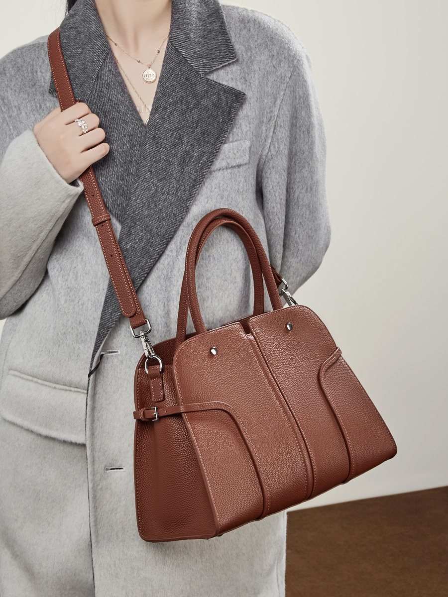 Wholesale New Leather Large Capacity Crossbody Bag Manufacturer | Custom Women's Shell Handbag | Louis Bags