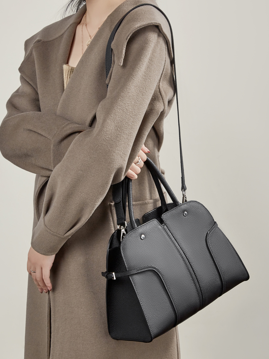 Wholesale New Leather Large Capacity Crossbody Bag Manufacturer | Custom Women's Shell Handbag | Louis Bags