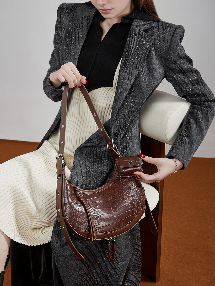 Wholesale Crocodile Pattern Crescent Bag Manufacturer | Custom Leather Single Shoulder Underarm Bag | Louis Bags