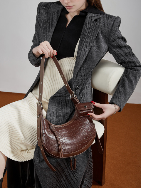 Wholesale Crocodile Pattern Crescent Bag Manufacturer | Custom Leather Single Shoulder Underarm Bag | Louis Bags