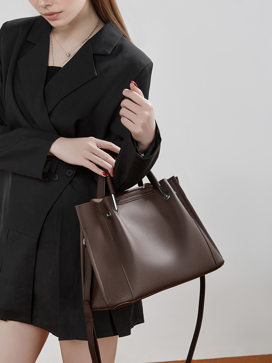 Wholesale Textured Leather Tote Bag Manufacturer | Custom Retro Western Style Shoulder Handbag | Louis Bags