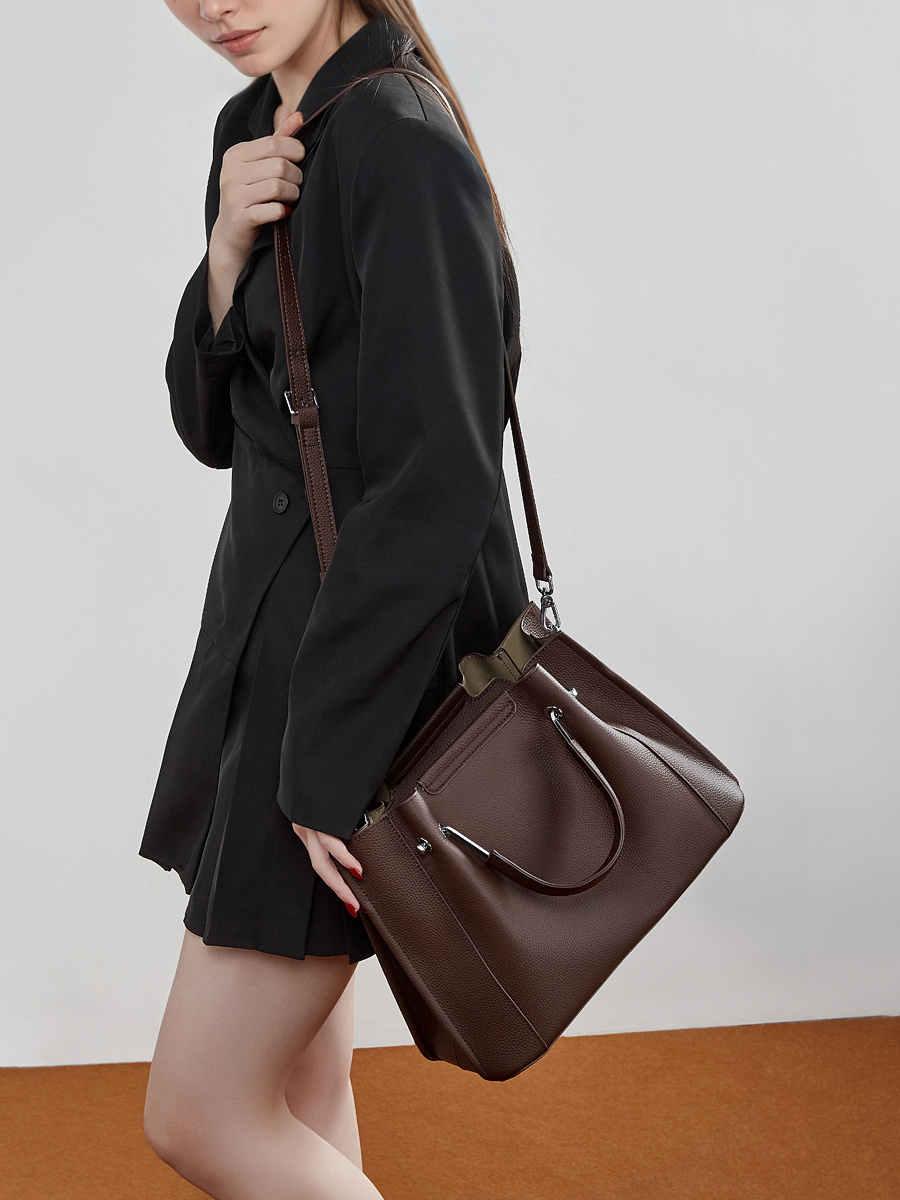 Wholesale Textured Leather Tote Bag Manufacturer | Custom Retro Western Style Shoulder Handbag | Louis Bags
