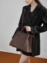 Wholesale Textured Leather Tote Bag Manufacturer | Custom Retro Western Style Shoulder Handbag | Louis Bags