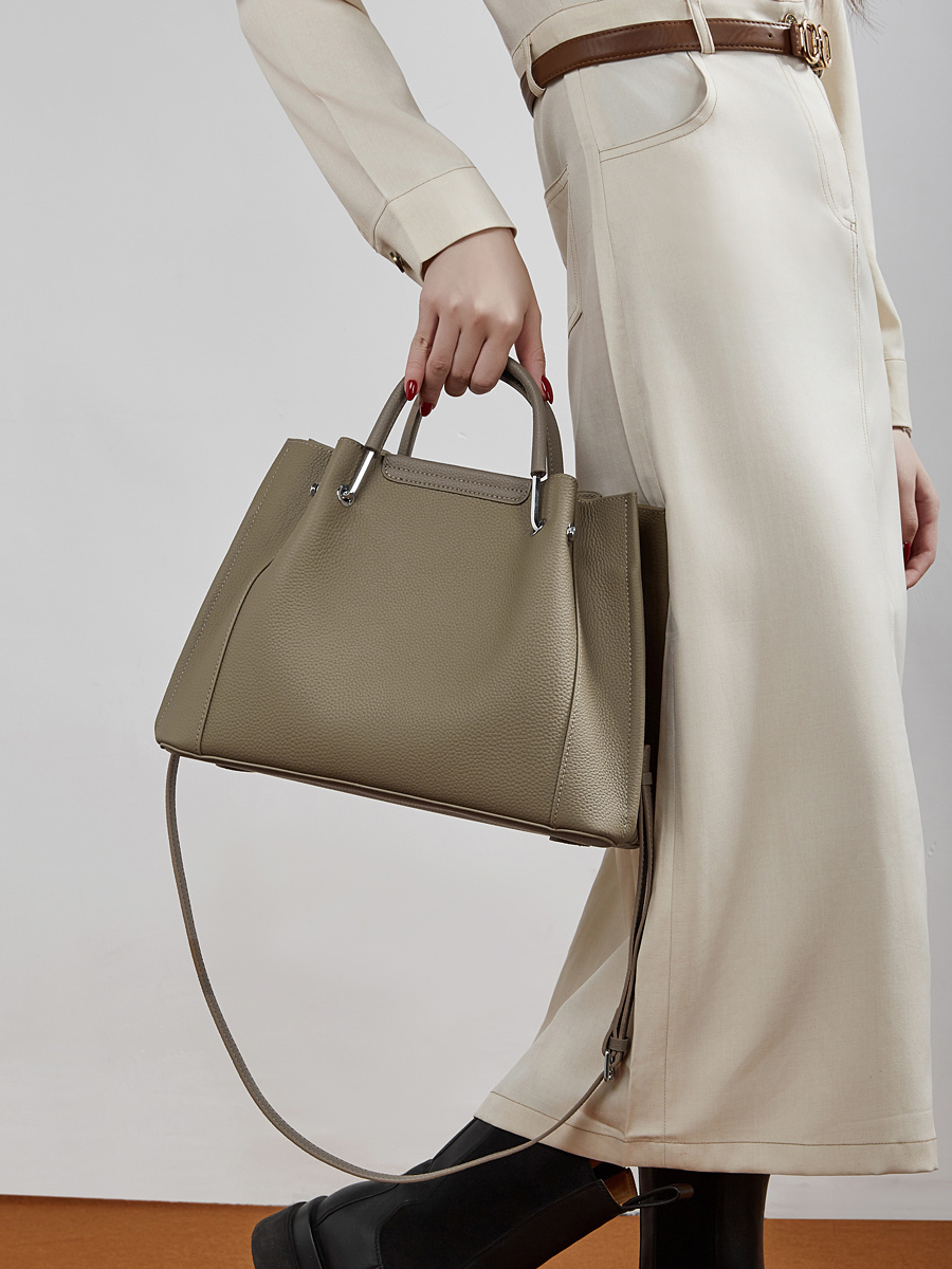 Wholesale Textured Leather Tote Bag Manufacturer | Custom Retro Western Style Shoulder Handbag | Louis Bags