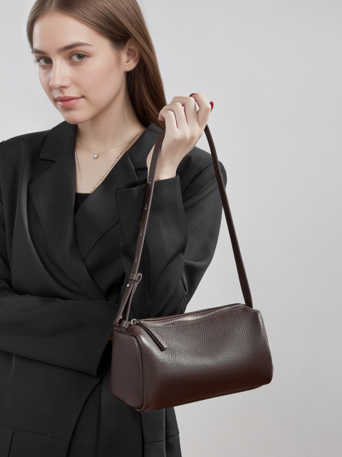 Genuine Leather Pillow Bag 2026, Women's Soft Cowhide Shoulder Crossbody Bag, Niche Designer Handbag for Daily Commute