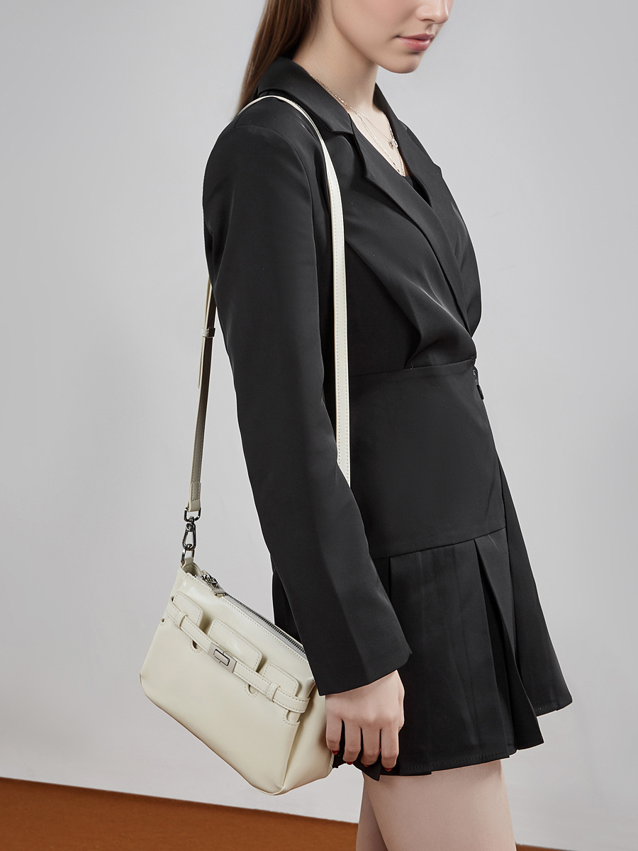 Wholesale Top Layer Oil Wax Leather Bag Manufacturer | Custom Women's Genuine Leather Shoulder Crossbody Handbag | Louis Bags