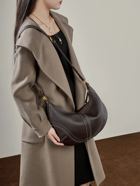 Wholesale Large Capacity Cowhide Underarm Bag Manufacturer | Custom Genuine Leather Dumpling Bag Handbag | Louis Bags