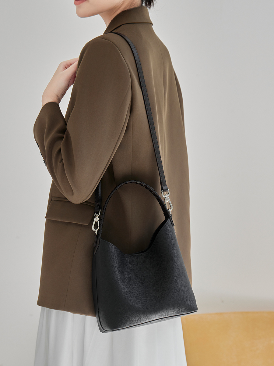Wholesale Korean Style Leather Bucket Bag Manufacturer | Custom Shoulder Crossbody Underarm Bag | Louis Bags