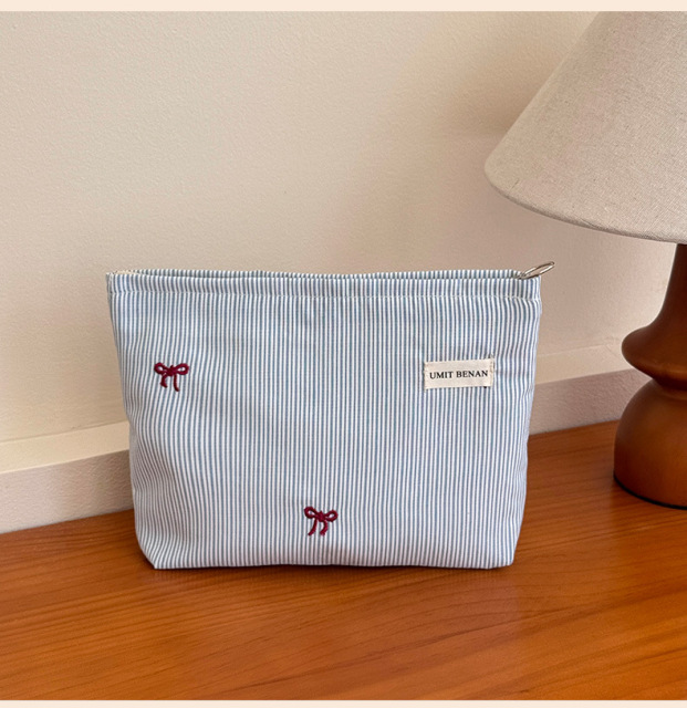 Wholesale Fresh Style Makeup Bag | Custom Large Capacity Travel Toiletry Pouch | Louis Bags