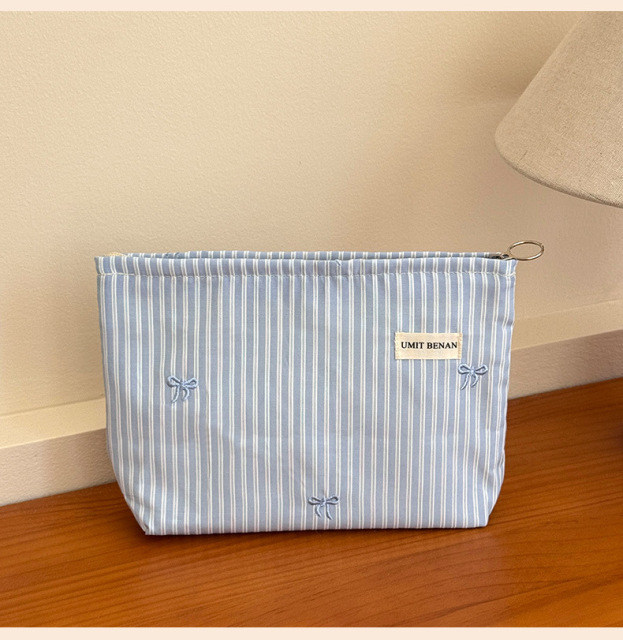 Wholesale Fresh Style Makeup Bag | Custom Large Capacity Travel Toiletry Pouch | Louis Bags