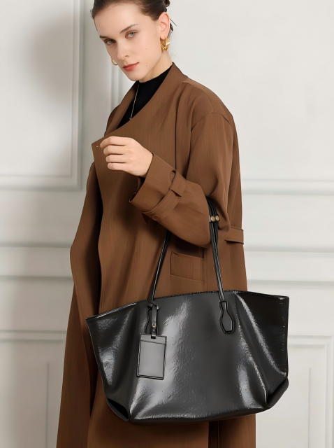 Wholesale Vegetable Tanned Leather Tote Bag | Large Capacity Commuter Handbag | Louis Bags