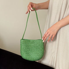 Summer Commute Handmade Top Layer Leather Shoulder Bag 2026 New Women's Bucket Bag OEM ODM
