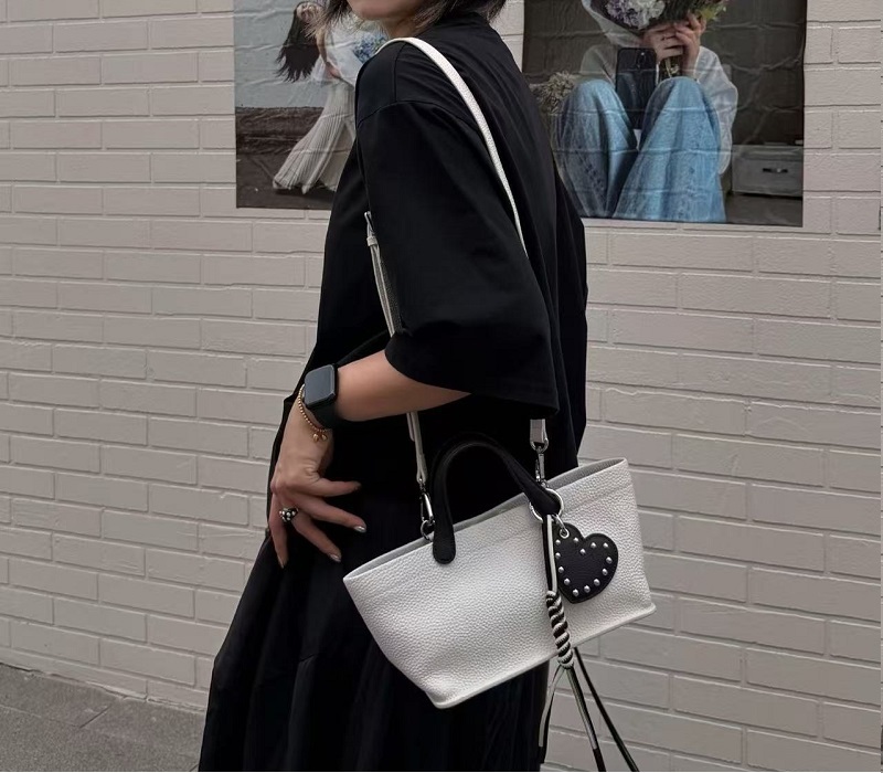 Wholesale Top Layer Cowhide Handbag | Genuine Leather Shoulder Tote for Women | Louis Bags