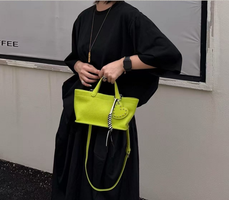 Wholesale Top Layer Cowhide Handbag | Genuine Leather Shoulder Tote for Women | Louis Bags