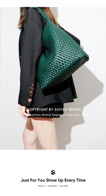 Custom Woven Shoulder Bag Set Women Fashion Casual Soft Texture Handbag with Detachable Pouch ODM